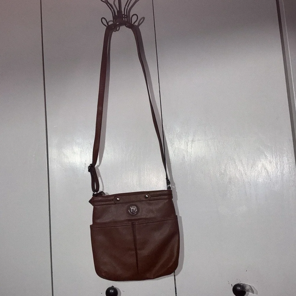 Relic Soft Leather Brown Crossbody With Multi-pockets 10